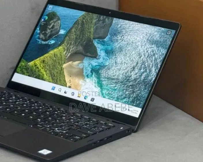 New Laptop Dell Latitude 5300 8GB Intel Core i7 SSD 512GB