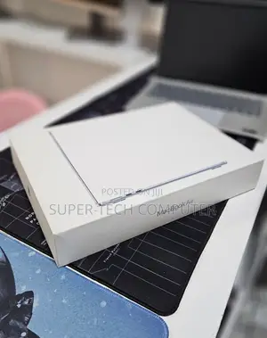 New Laptop Apple MacBook Air 2025 M4 13-inch 16GB Apple M5 SSD 256GB