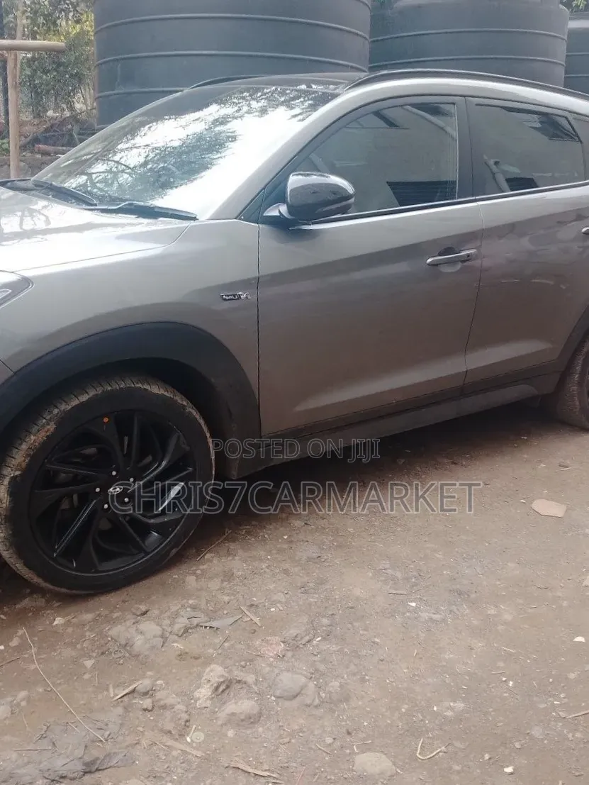 Hyundai Tucson Limited AWD 2020 Gray