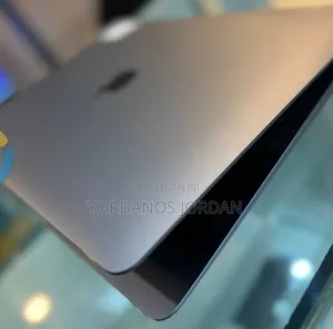 New Laptop Apple MacBook Pro M1 8GB Apple M1 SSD 256GB