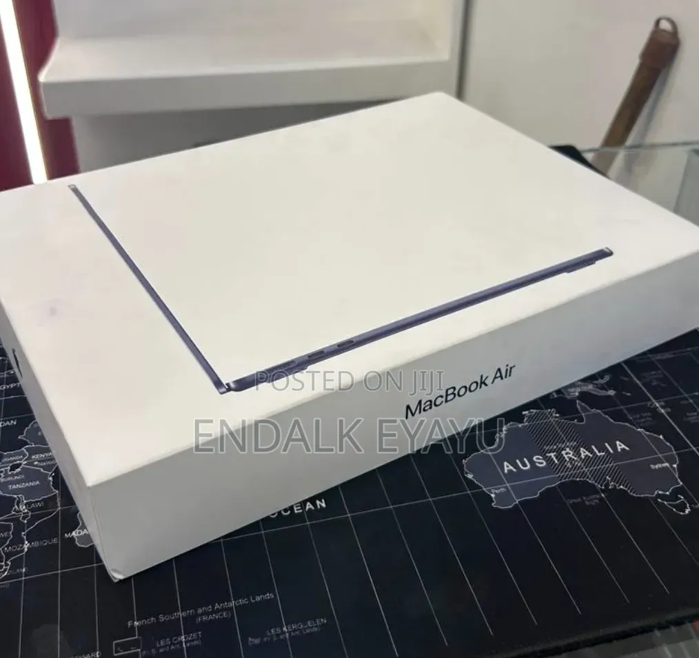 New Laptop Apple MacBook Air 2026 M5 13-inch 16GB Apple M5 SSD 512GB