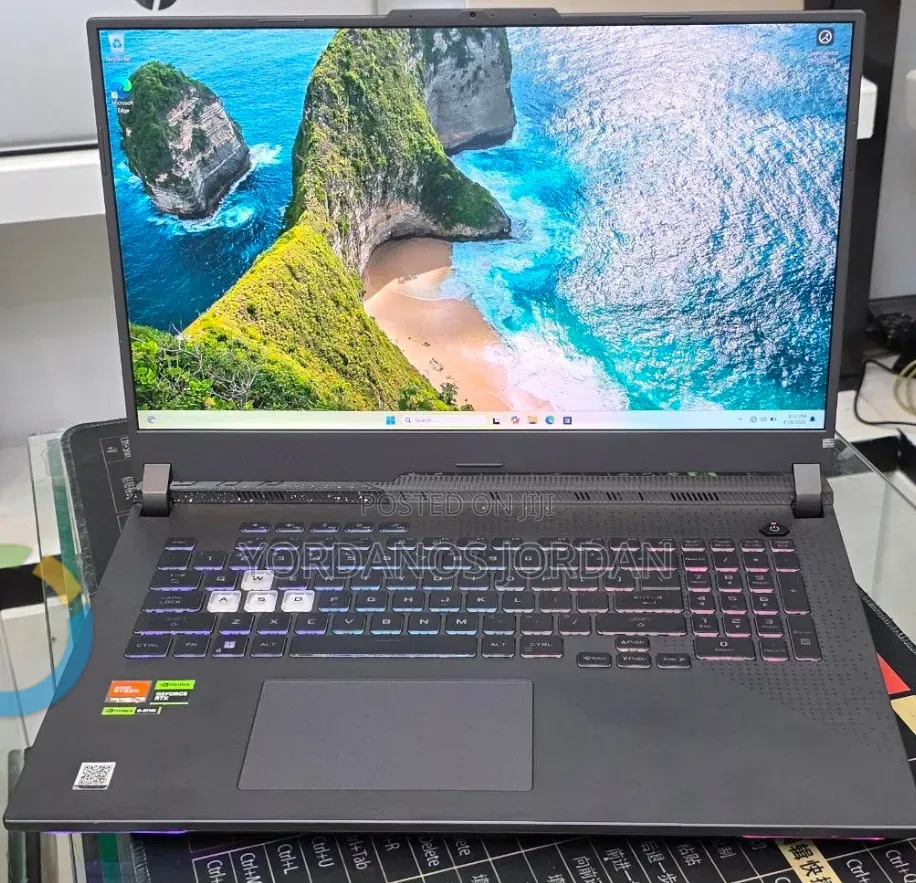 New Laptop Asus ROG Strix G17 16GB AMD Ryzen 9 SSD 1T