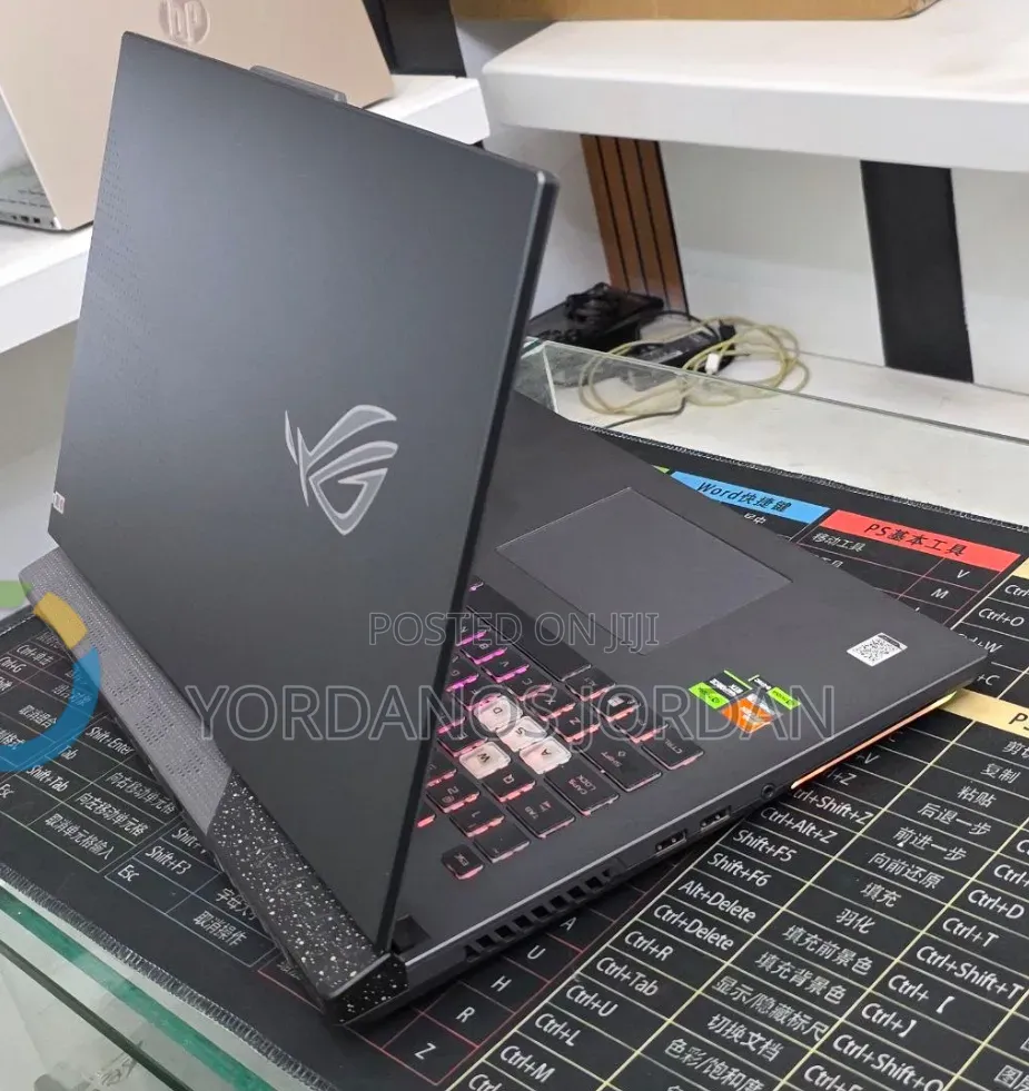 New Laptop Asus ROG Strix G17 16GB AMD Ryzen 9 SSD 1T