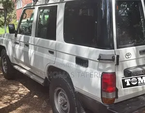 Toyota Land Cruiser 2020 White