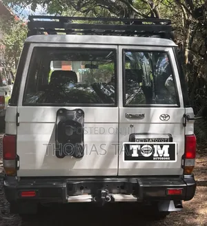 Toyota Land Cruiser 2020 White