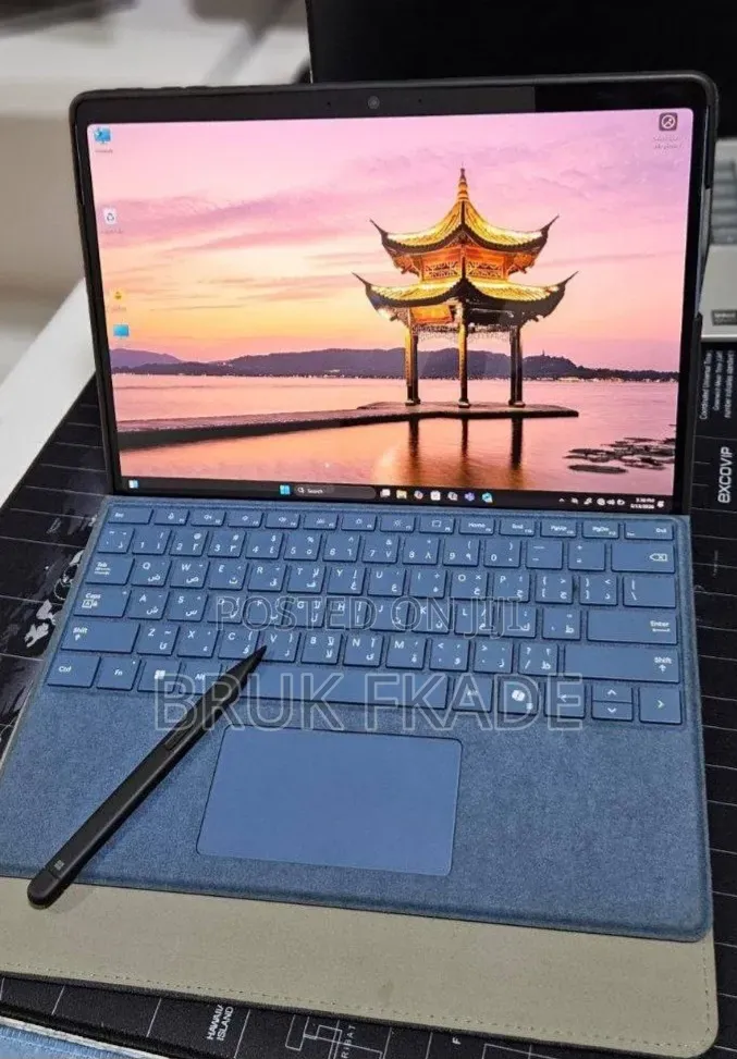 New Laptop Microsoft Surface Pro 16GB Intel Core i7 SSD 512GB