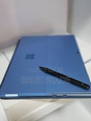 New Laptop Microsoft Surface Pro 16GB Intel Core i7 SSD 512GB