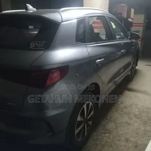 BYD E2 43 kWh 94 hp FWD 2024 Gray