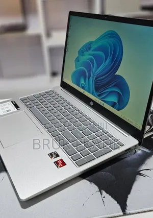 New Laptop HP Stream Notebook 16GB AMD Ryzen 5 SSD 256GB
