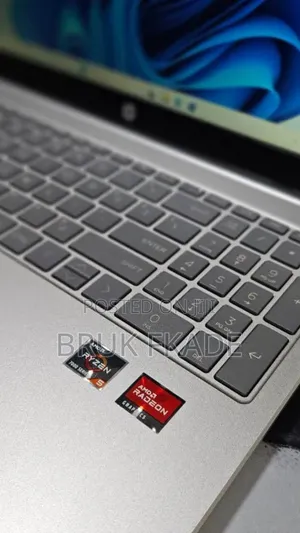 New Laptop HP Stream Notebook 16GB AMD Ryzen 5 SSD 256GB
