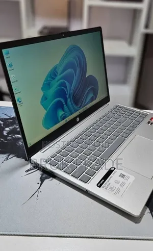 New Laptop HP Stream Notebook 16GB AMD Ryzen 5 SSD 256GB