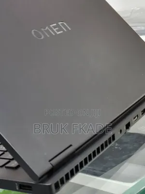 New Laptop HP Omen 16 16GB Intel Core i9 SSD 1T