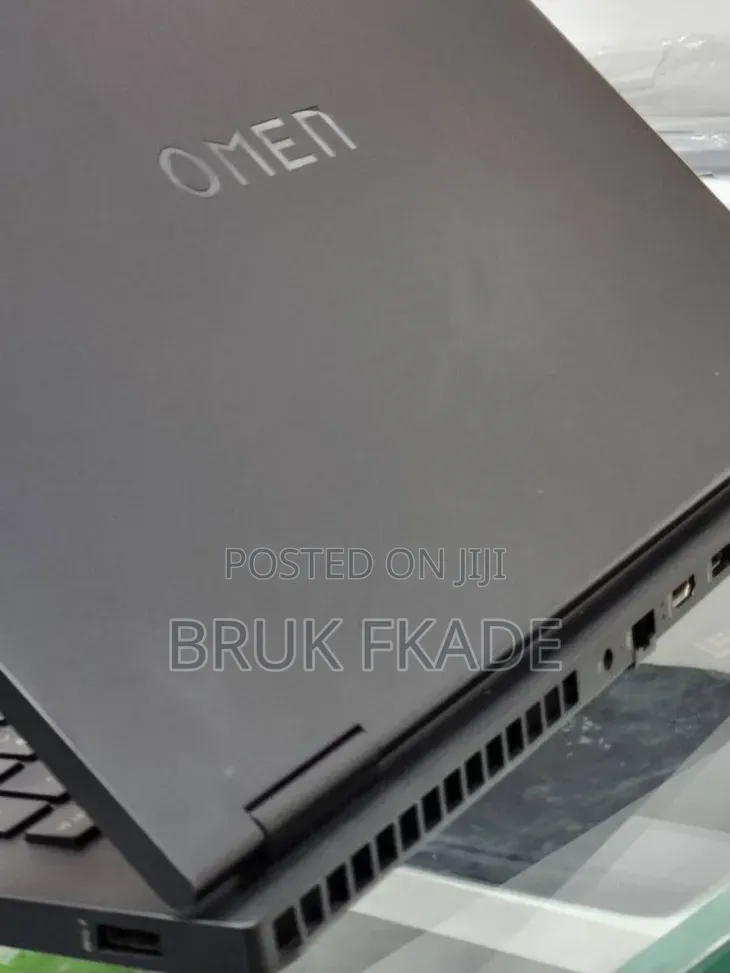 New Laptop HP Omen 16 16GB Intel Core i9 SSD 1T
