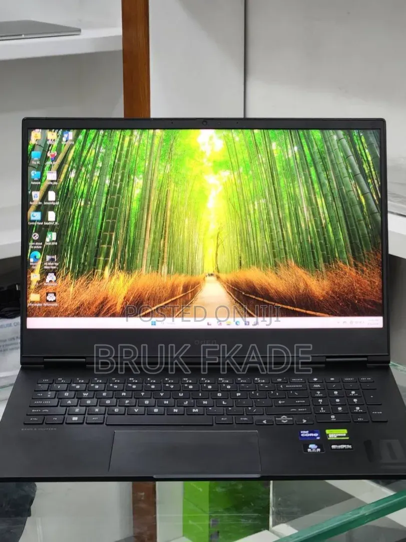 New Laptop HP Omen 16 16GB Intel Core i9 SSD 1T
