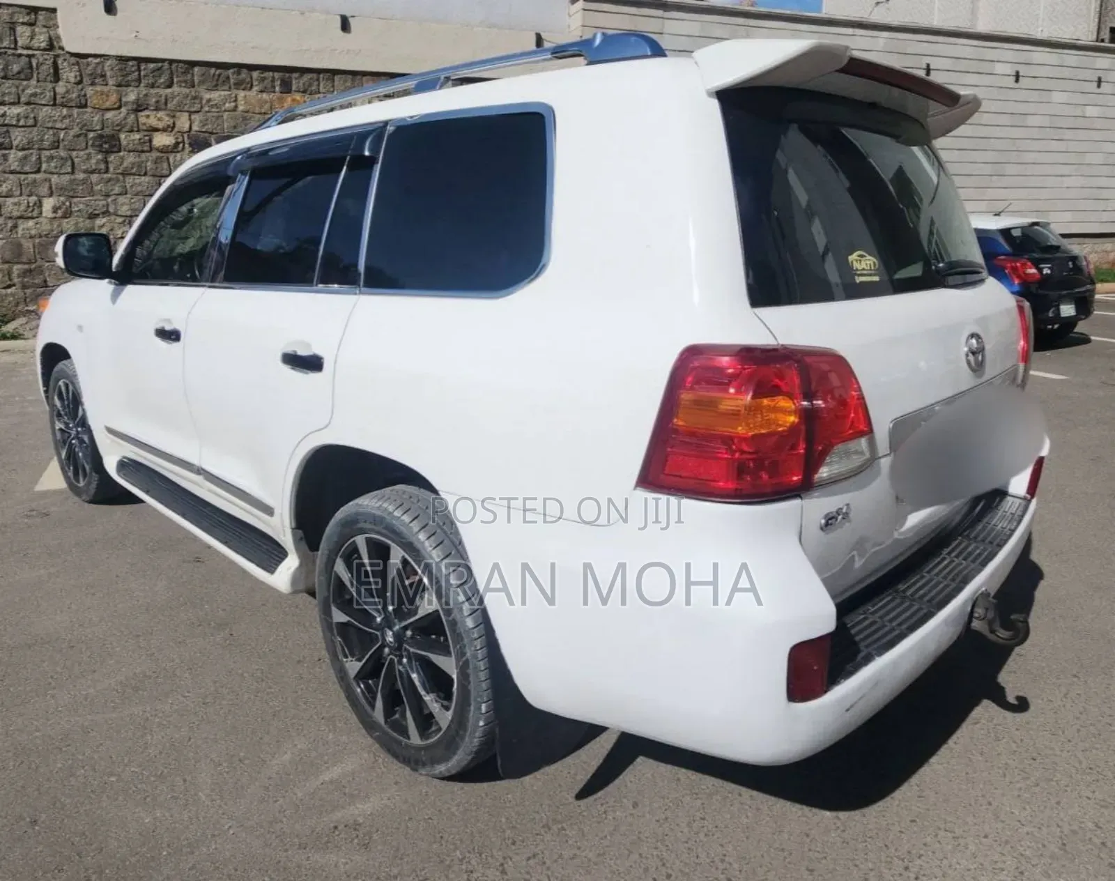 Toyota Land Cruiser 2010 White