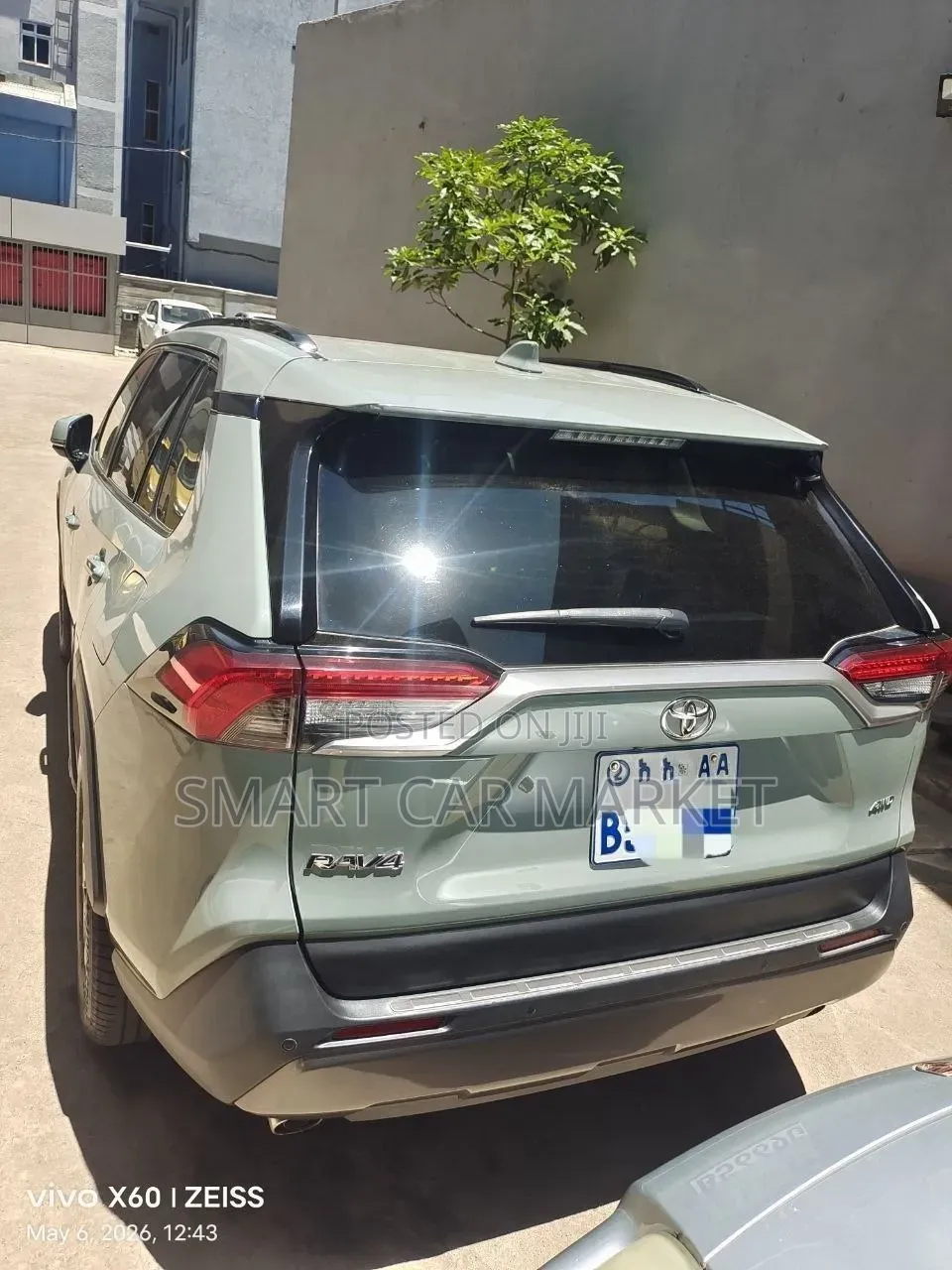 Toyota RAV4 2020 Green