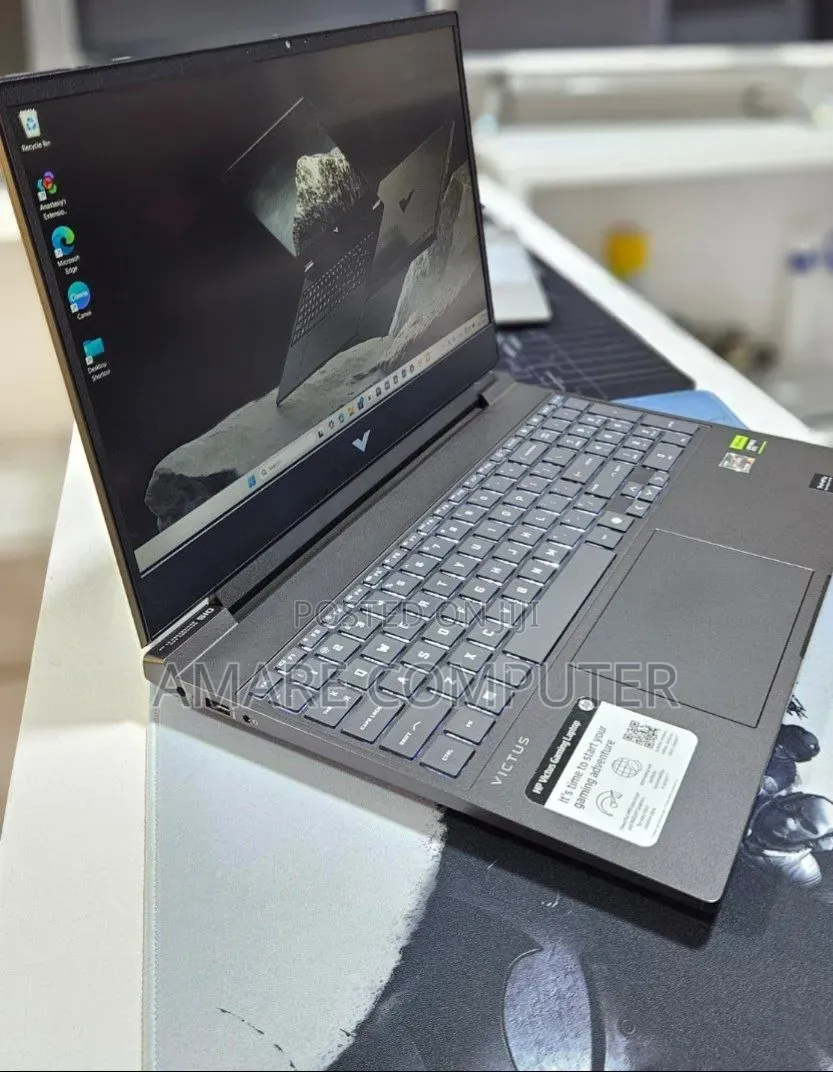New Laptop HP Victus 16 16GB AMD Ryzen 7 SSD 512GB