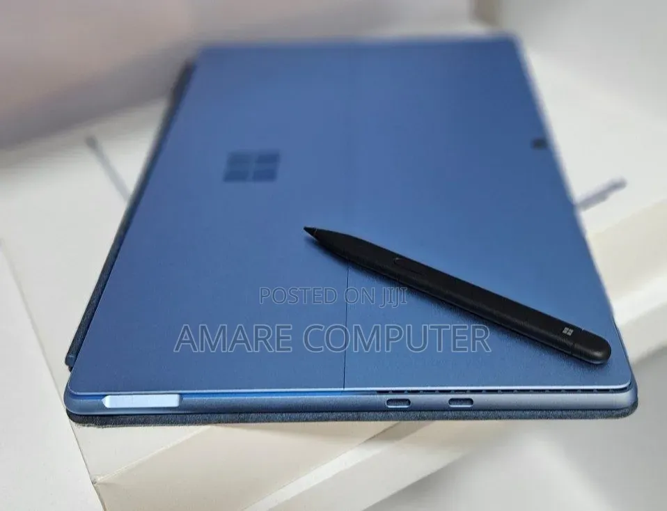New Microsoft Surface Pro 11th Edition, a Copilot+ PC 16GB SSD 512GB