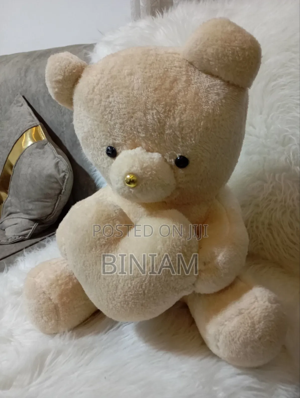 Seating Teddy Bear- Heart Push