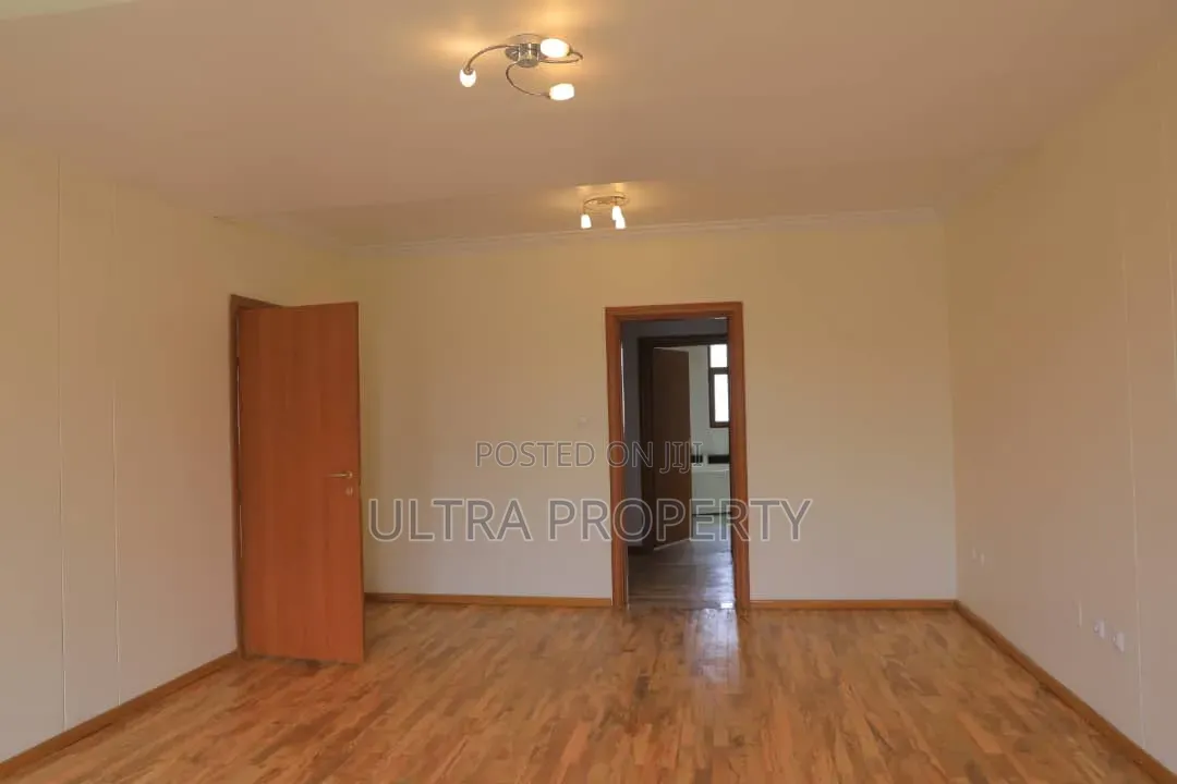 6bdrm Apartment in Bole for rent
