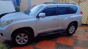 Toyota Land Cruiser Prado 3.0 TD 2011 Silver
