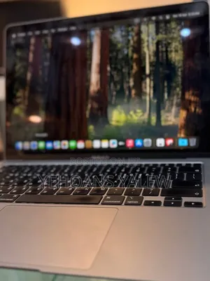 New Laptop Apple MacBook Pro M1 8GB Apple M1 SSD 256GB