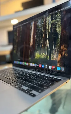 New Laptop Apple MacBook Pro M1 8GB Apple M1 SSD 256GB