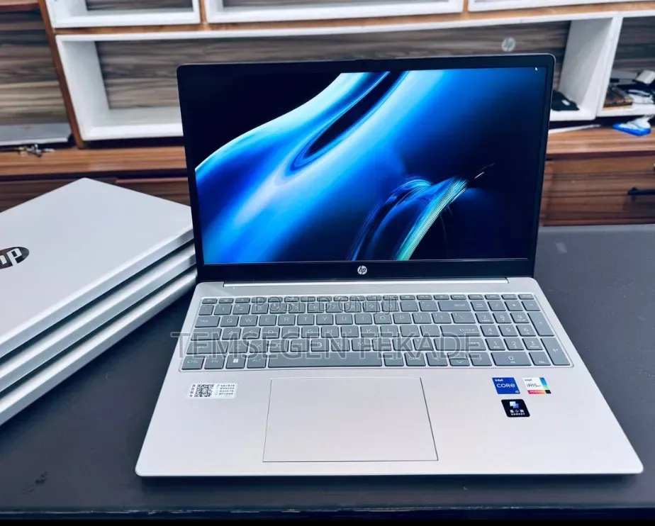New Laptop HP Stream Notebook 16GB Intel Core i5 SSD 1T