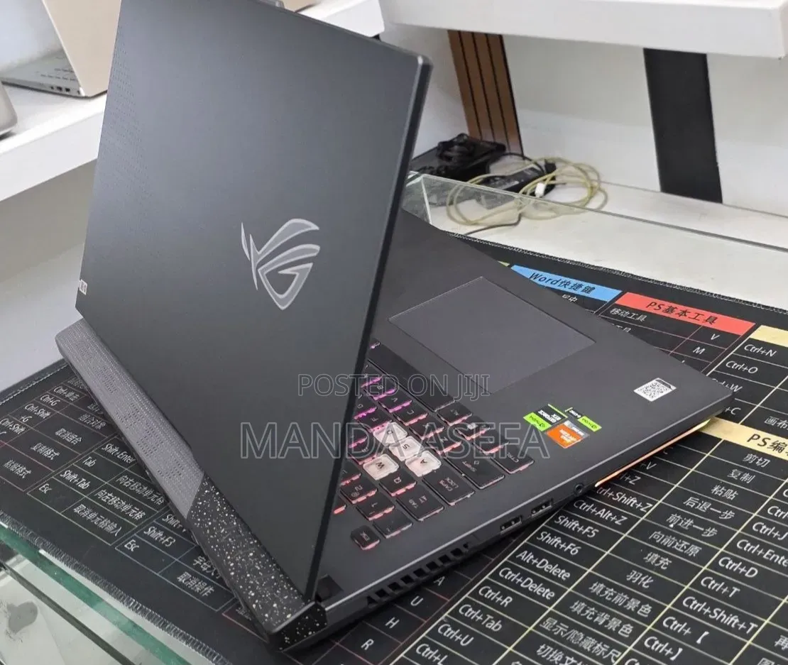 New Laptop Asus ROG Strix G17 16GB AMD Ryzen 9 SSD 1T
