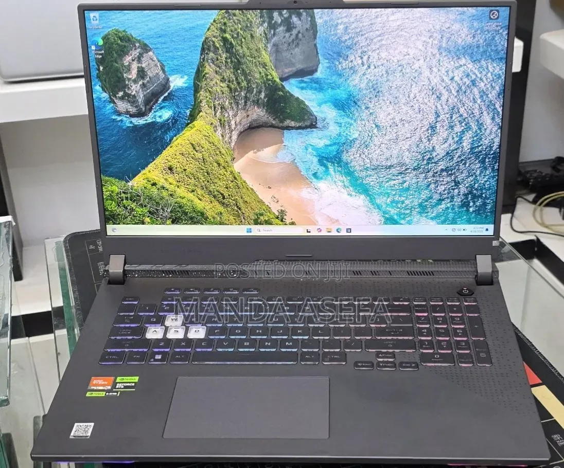 New Laptop Asus ROG Strix G17 16GB AMD Ryzen 9 SSD 1T