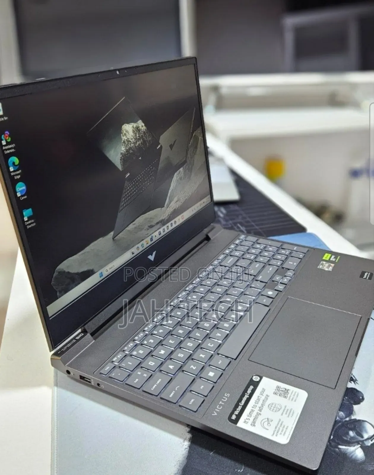 New Laptop HP Victus 16 16GB AMD Ryzen 7 SSD 512GB