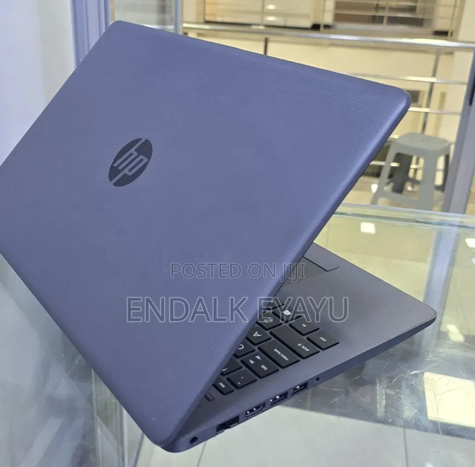New Laptop HP 8GB Intel Core i7 HDD 1T
