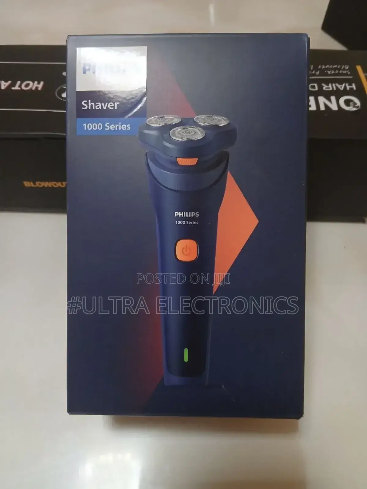 Philips Shaver Series 1000 Electric Razor, Likely the S1882/00
