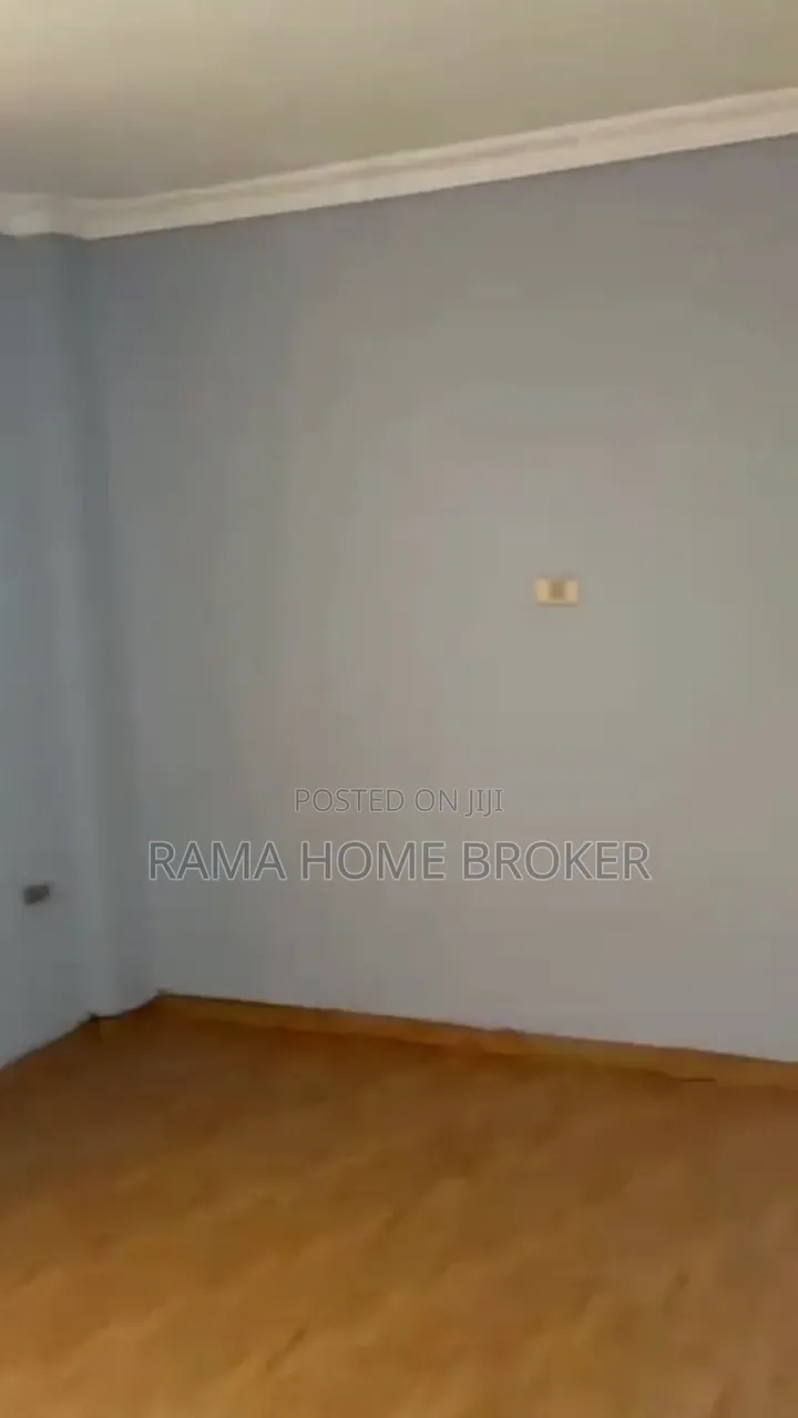 Furnished 3bdrm Condo in ቦሌ አራብሳ ኮንዶሚኒየም, Yeka for sale