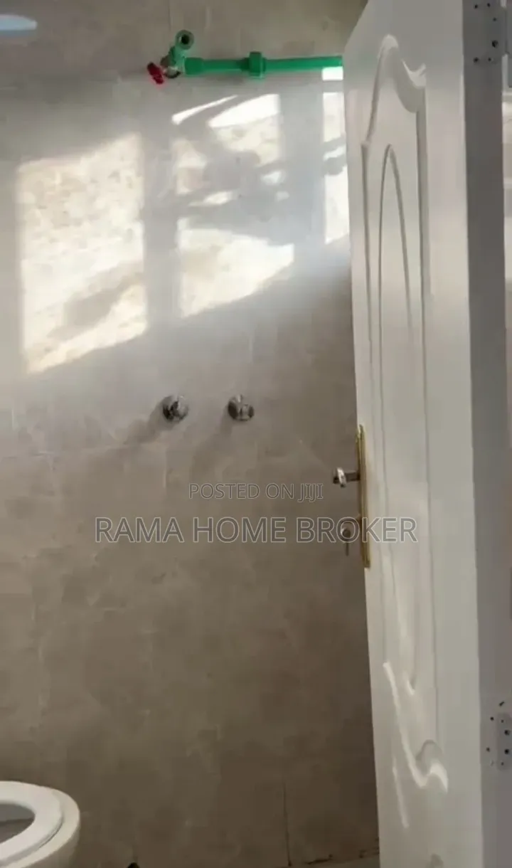 Furnished 3bdrm Condo in ቦሌ አራብሳ ኮንዶሚኒየም, Yeka for sale