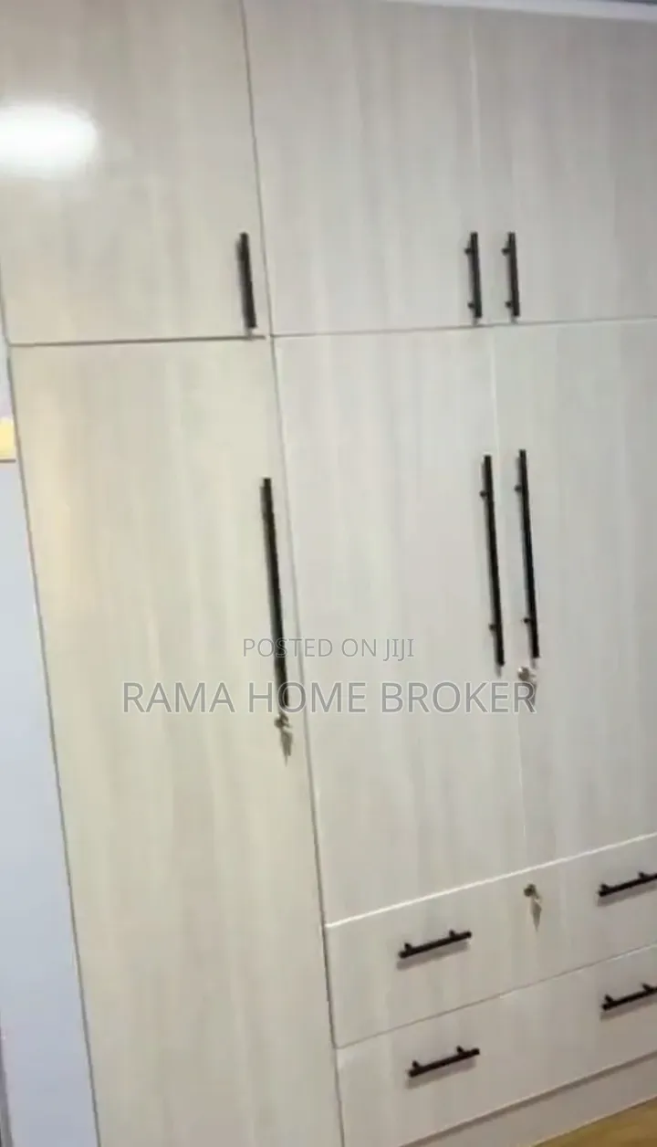 Furnished 3bdrm Condo in ቦሌ አራብሳ ኮንዶሚኒየም, Yeka for sale