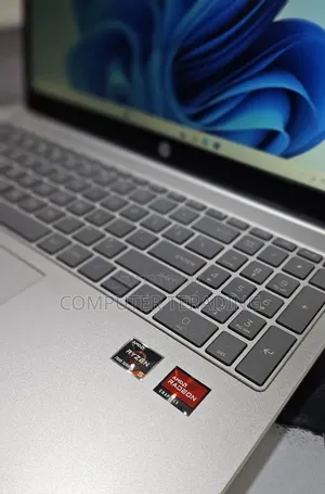 New Laptop HP Stream Notebook 16GB AMD Ryzen 5 SSD 256GB