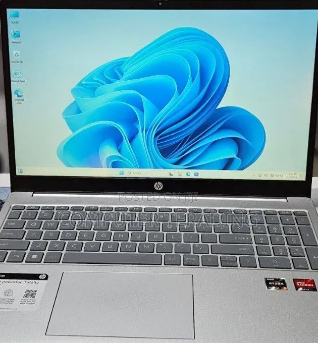 New Laptop HP Stream Notebook 16GB AMD Ryzen 5 SSD 256GB