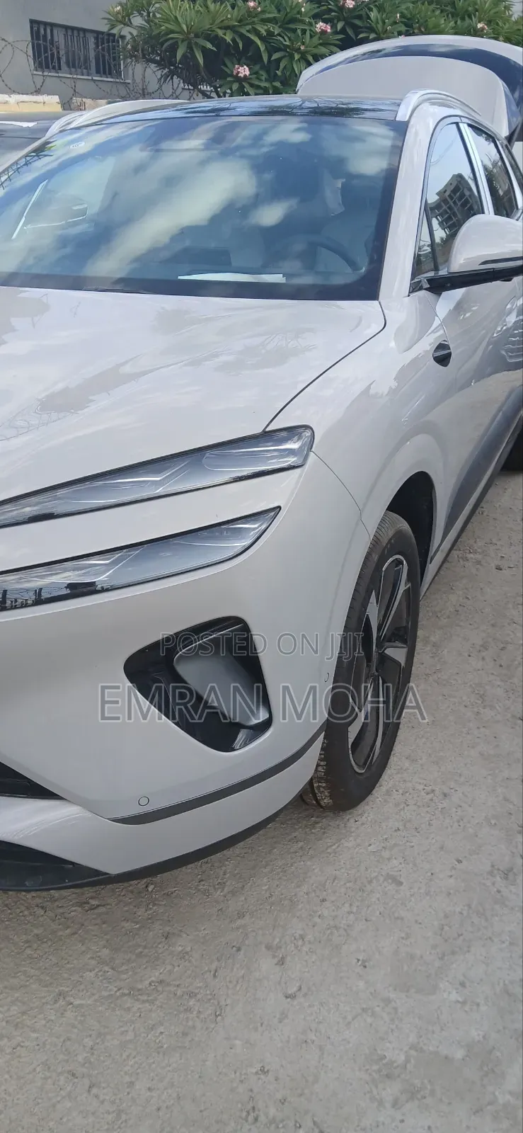 New BYD Sealion 06 EV 2025 Off white