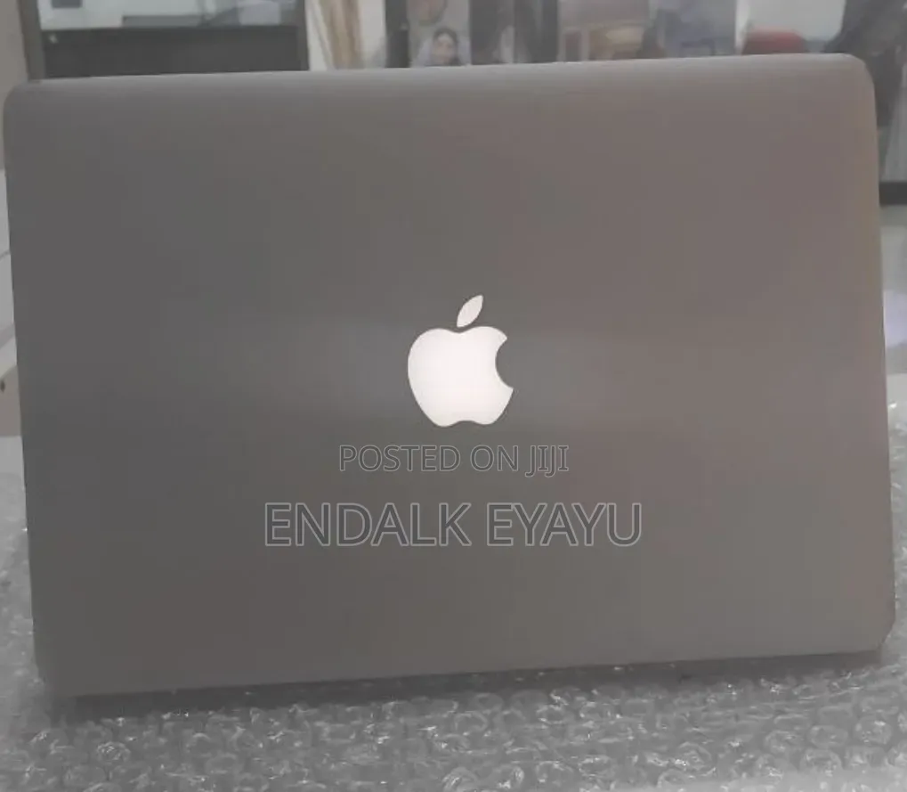New Laptop Apple MacBook Pro 2015 8GB Intel Core i5 SSD 128GB