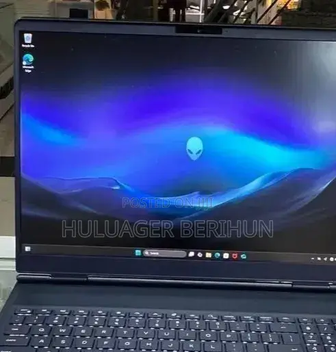 New Laptop Alienware 16x Aurora 32GB Intel Core i9 SSD 1T