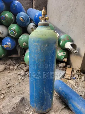 Oxygencylinder鴇曰(Pure) Cylinder With Gas