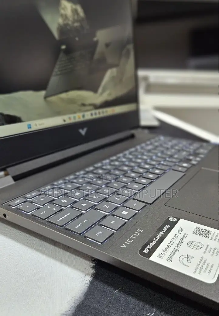 New Laptop HP Victus 15 16GB AMD Ryzen 7 SSD 512GB