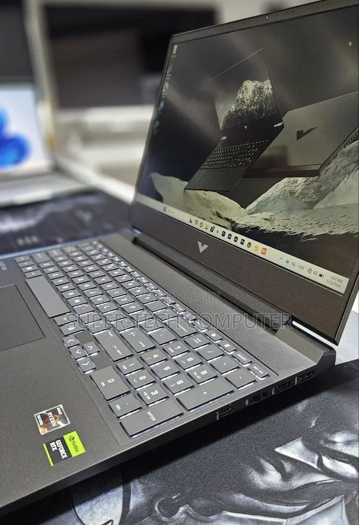 New Laptop HP Victus 15 16GB AMD Ryzen 7 SSD 512GB