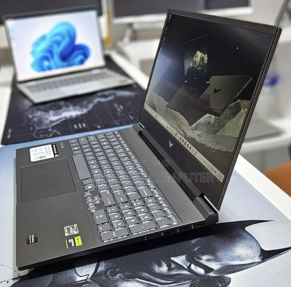 New Laptop HP Victus 15 16GB AMD Ryzen 7 SSD 512GB