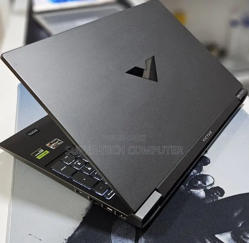 New Laptop HP Victus 15 16GB AMD Ryzen 7 SSD 512GB