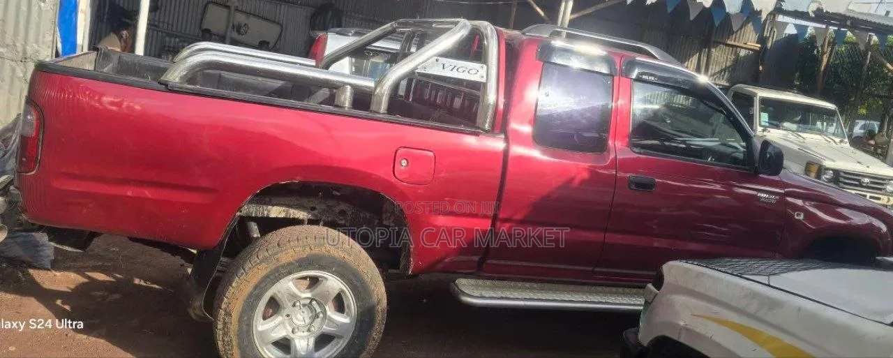Toyota Hilux 2001