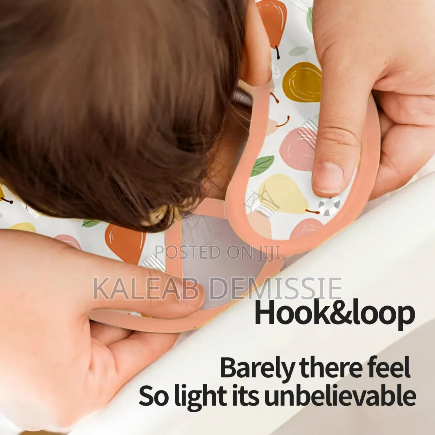 6pcs Waterproof Polyester Baby Feeding Bibs Sets.