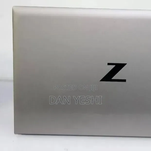 New Laptop HP ZBook Firefly 14 G7 16GB Intel Core i7 SSD 512GB