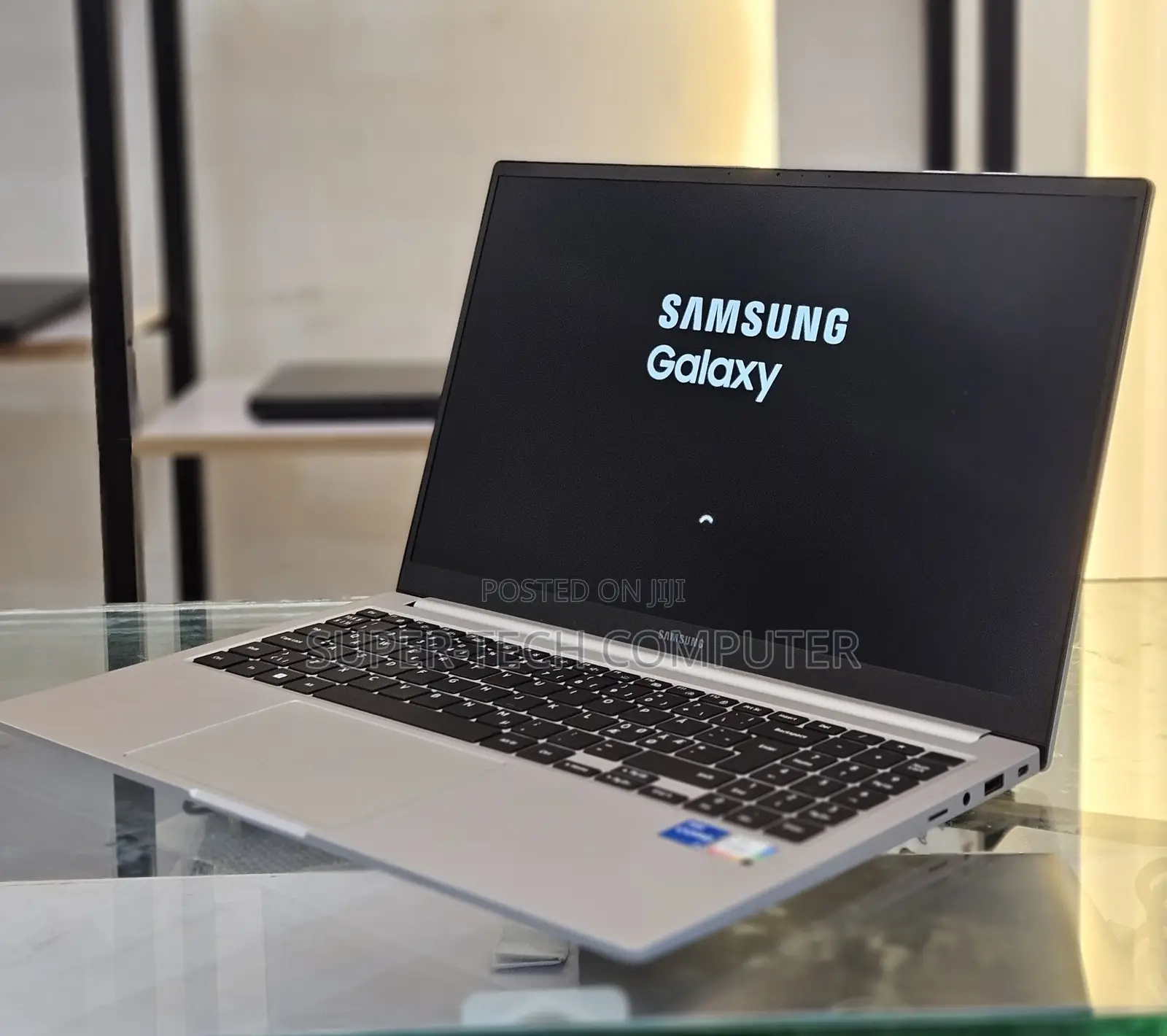 New Samsung Galaxy Book3 360 15 NP750QFG 8GB Intel Core i5 SSD 512GB